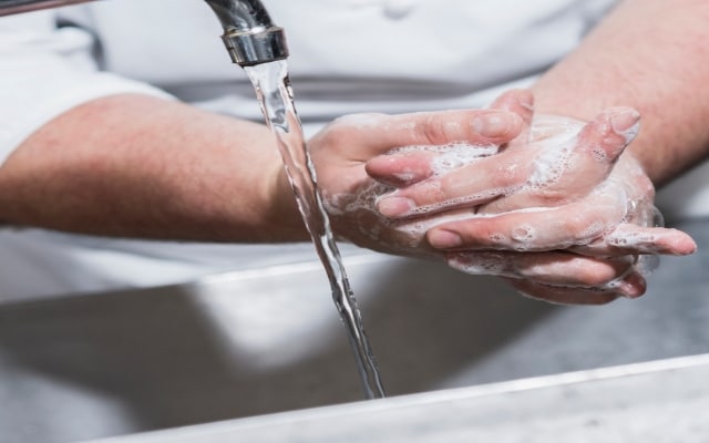 Higiene del personal de cocina.