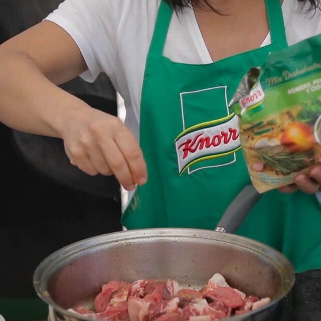 Knorr abrió las puertas de su cocina